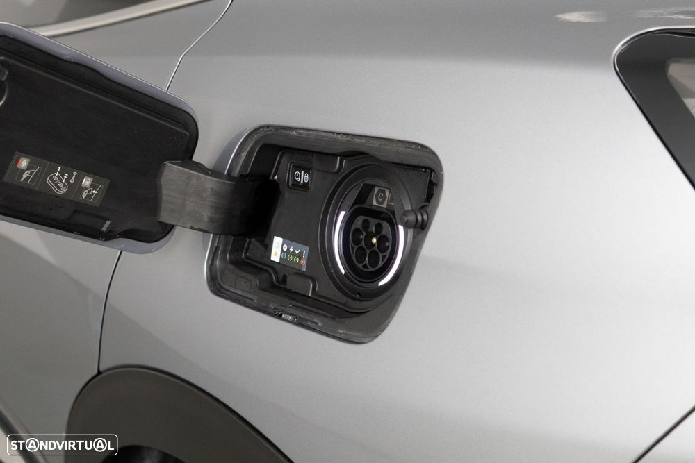 Peugeot 3008 1.6 Hybrid GT Pack e-EAT8 - 18