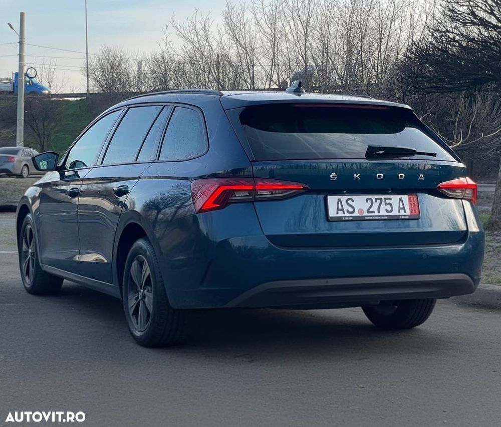 Skoda Octavia Combi 2.0 TDI Tour - 27