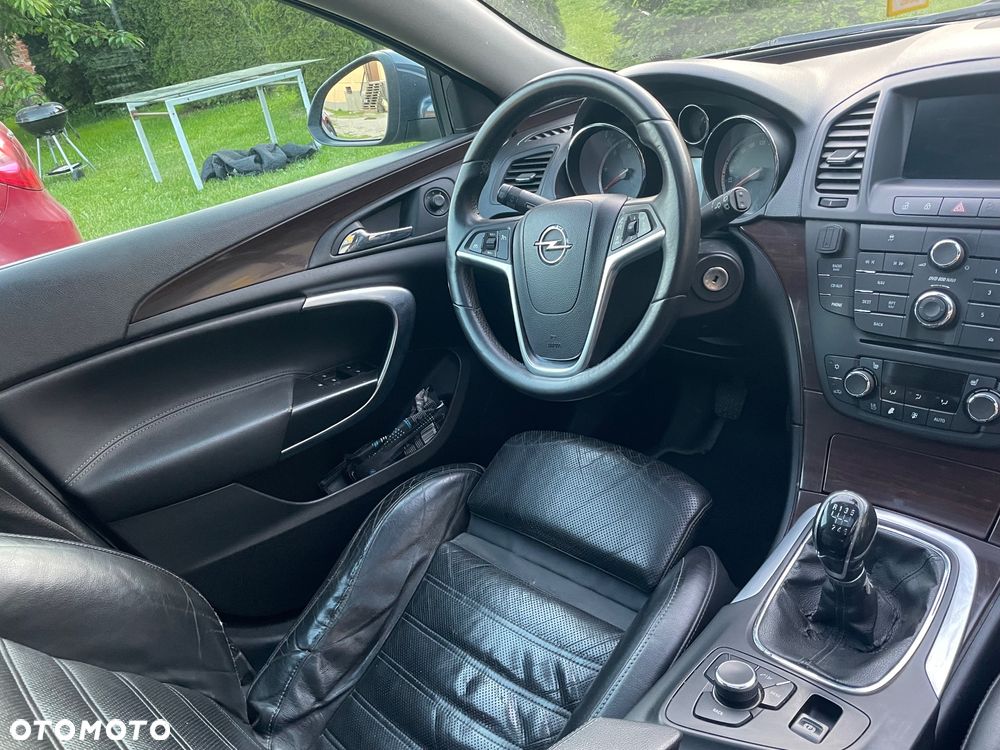 Opel Insignia - 8