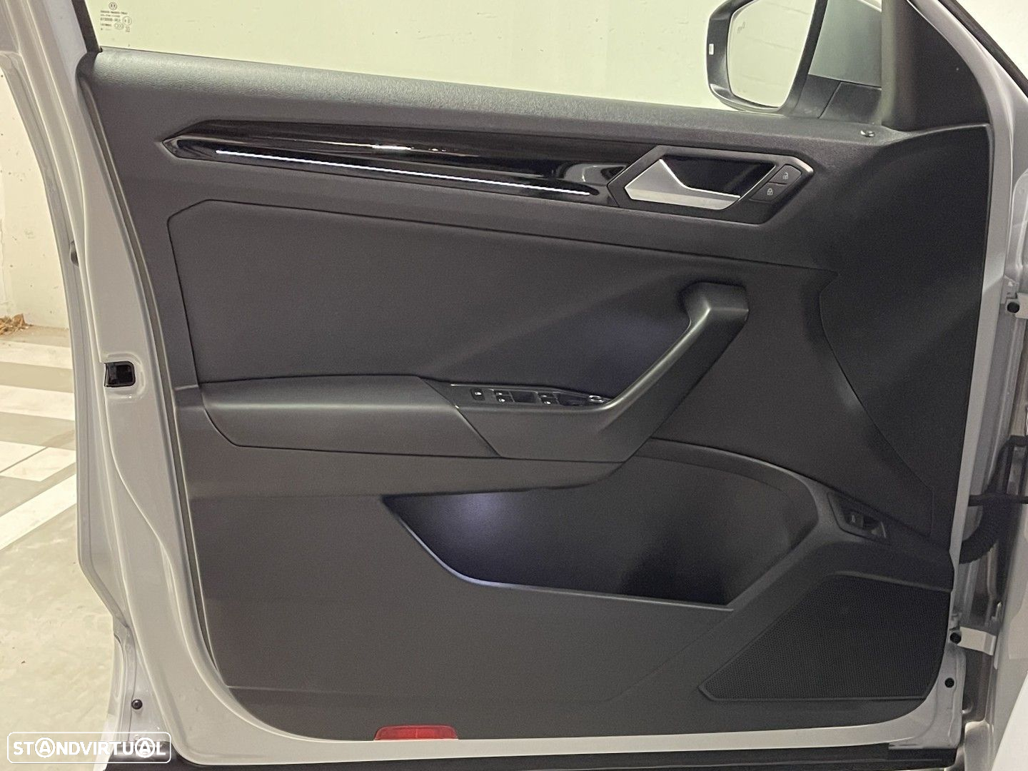 VW T-Roc 2.0 TSI 4M R DSG - 36