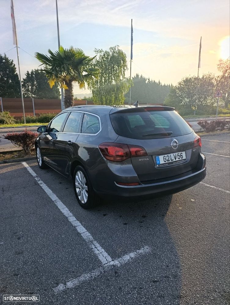 Opel Astra Sports Tourer 1.7 CDTi Cosmo - 2