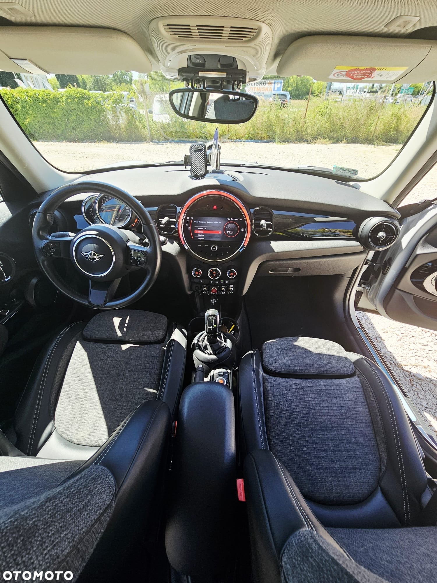 MINI Cooper Standard - 11