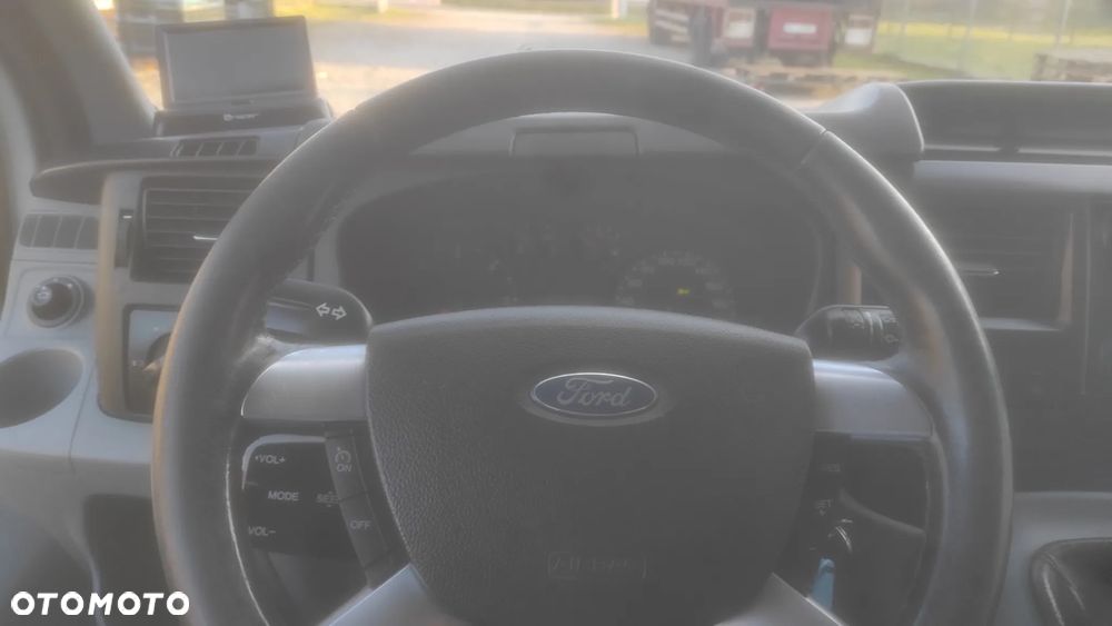 Ford TRANSIT NAPEND 4X4 POLSKI SALON 1 WŁASCICIEL BEZWYPADKOWY MAŁY ORGINALNY PRZEBIEG - 10