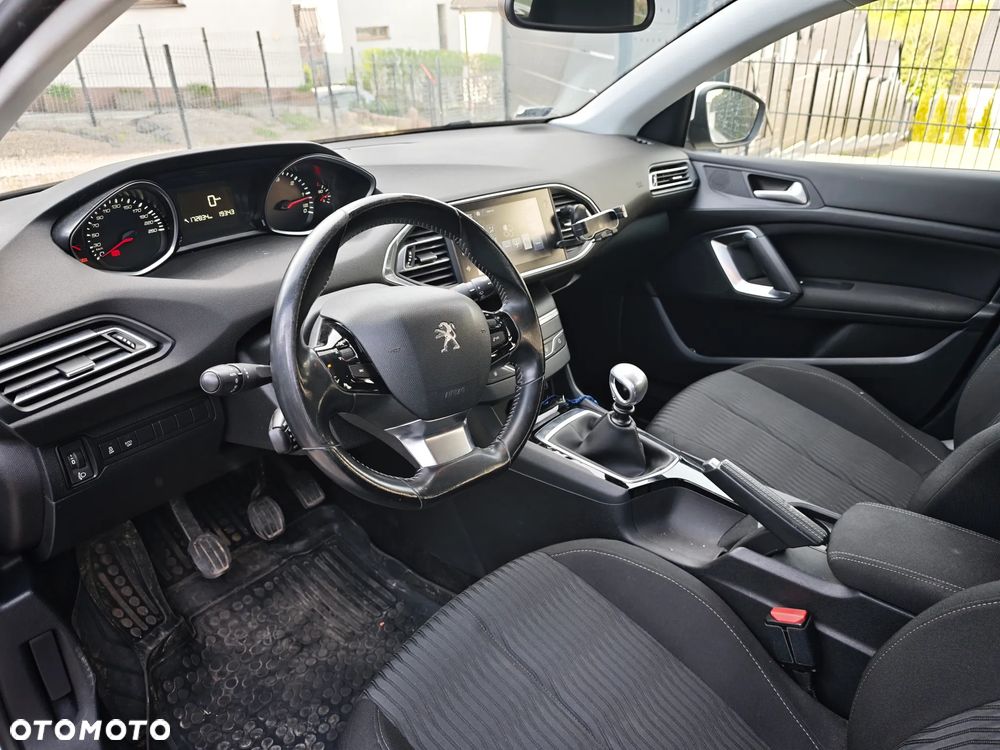 Peugeot 308 1.6 BlueHDi Business Line S&S - 11