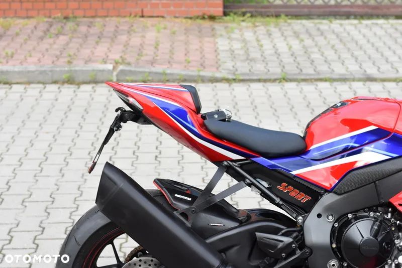 Honda CBR - 11