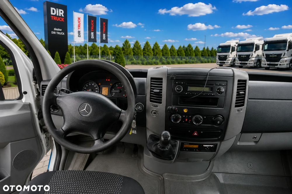 Mercedes-Benz Sprinter - 8