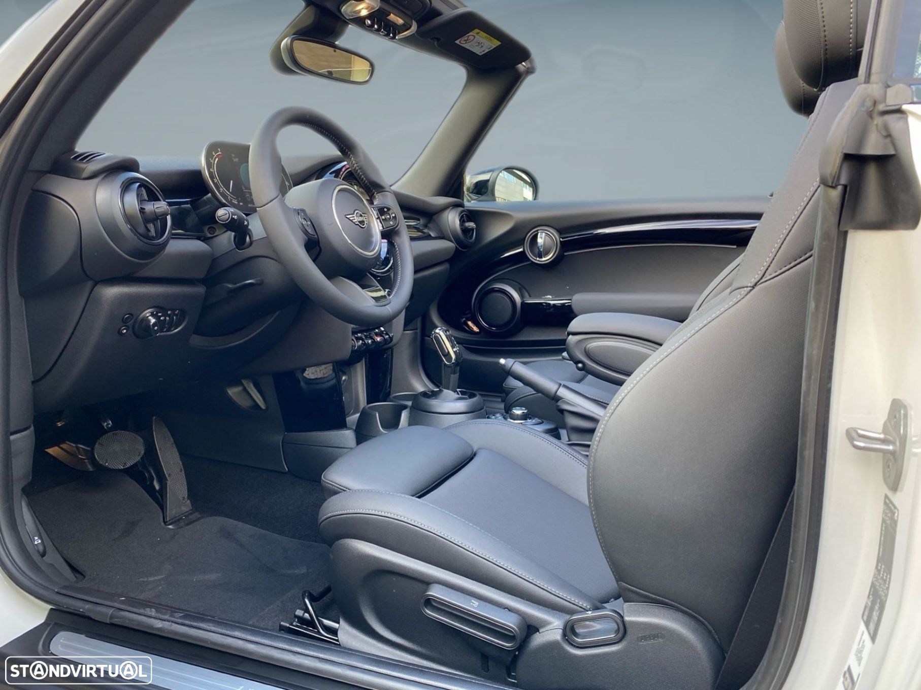 MINI Cabrio Cooper Classic Auto - 5