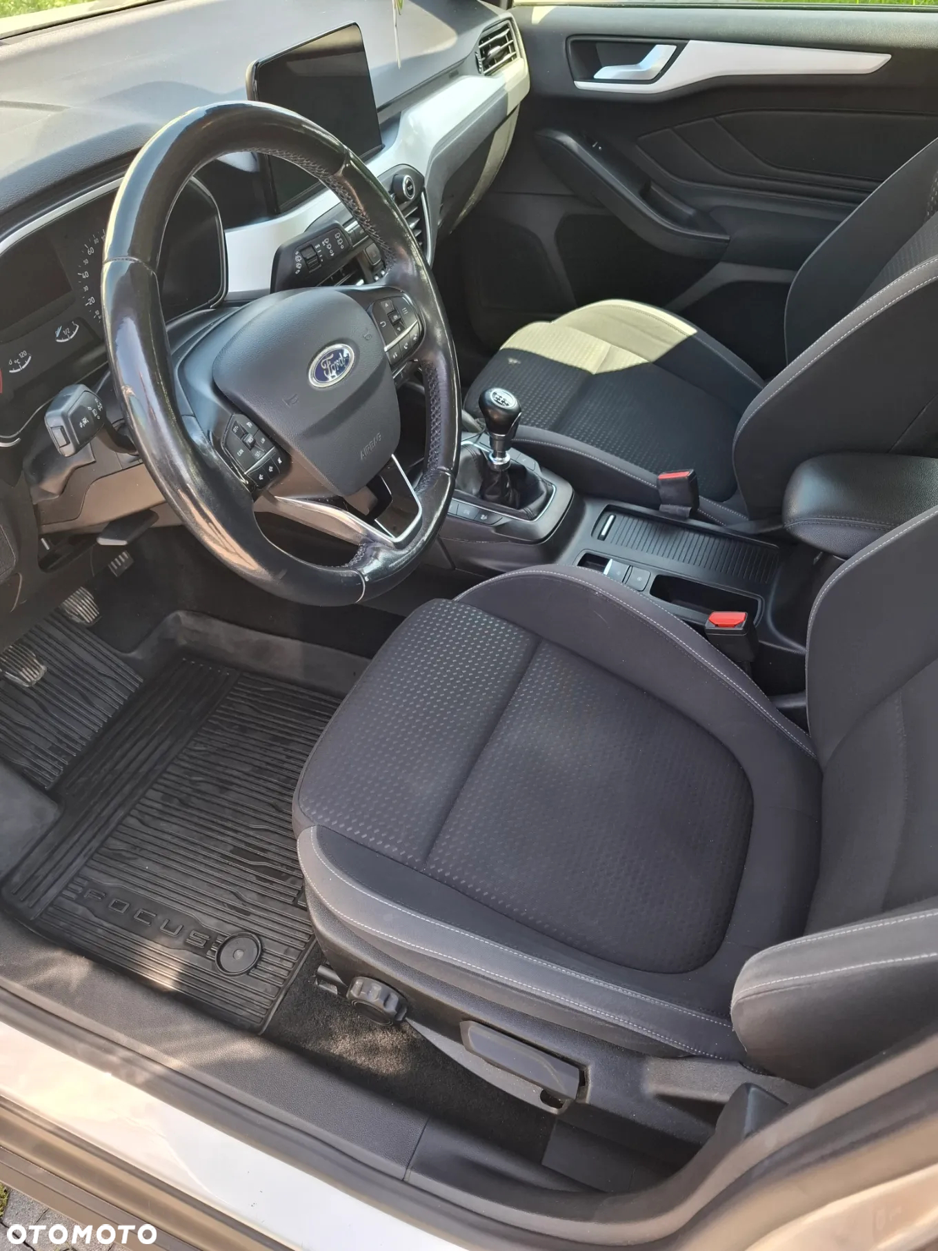 Ford Focus 1.0 EcoBoost Trend Edition - 9