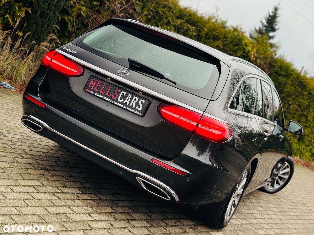 Mercedes-Benz Klasa E 200 9G-TRONIC Exclusive - 10