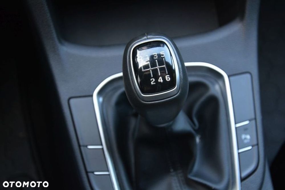 Hyundai i30 1.5 DPI Comfort - 26