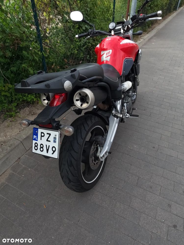 Yamaha MT - 6