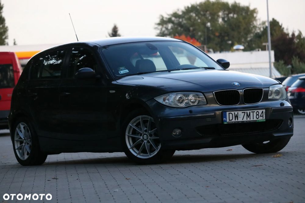 BMW Seria 1 120i - 20
