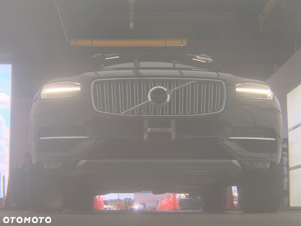 Volvo XC 90 - 14