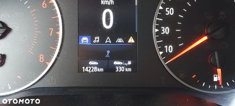 Renault Clio - 32