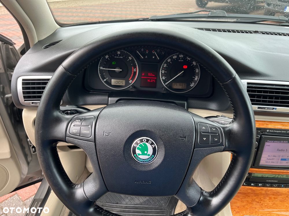 Skoda Superb 1.9 TDI Elegance - 30