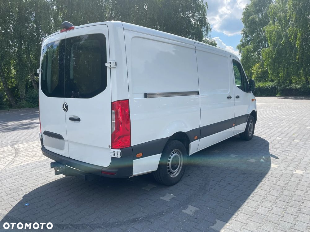 Mercedes-Benz Sprinter - 19