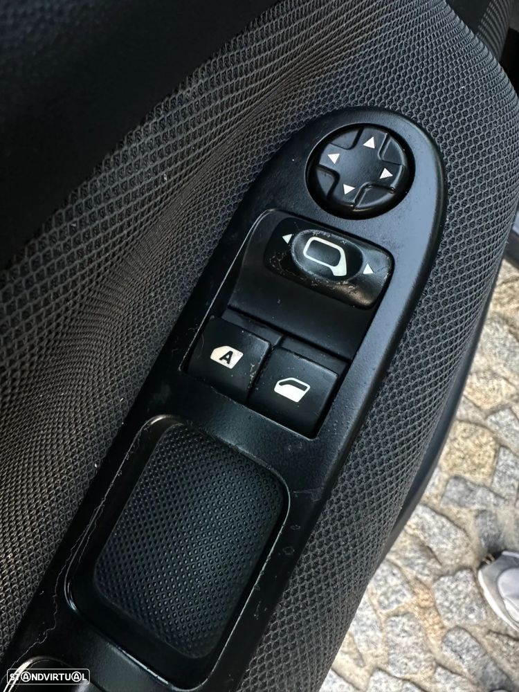 Citroën C3 Picasso 1.6 HDi Exclusive Airdream - 13