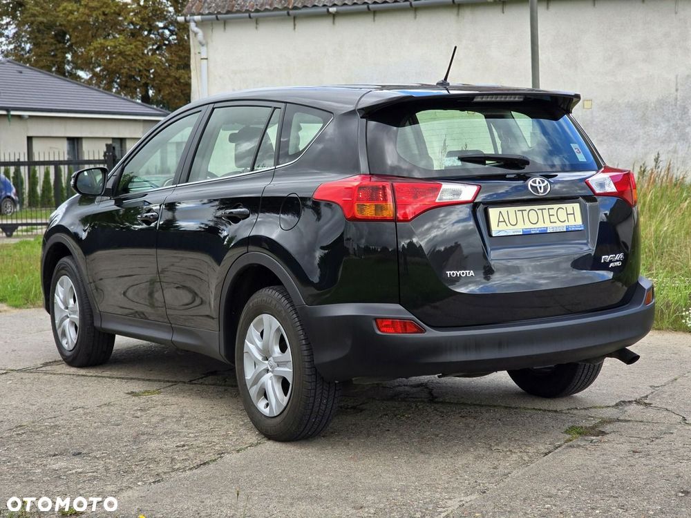 Toyota RAV4 2.0 D-4D 4x4 Comfort - 4