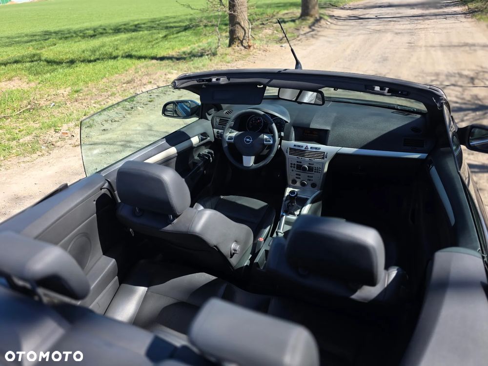 Opel Astra 1.9 CDTI Cosmo - 12