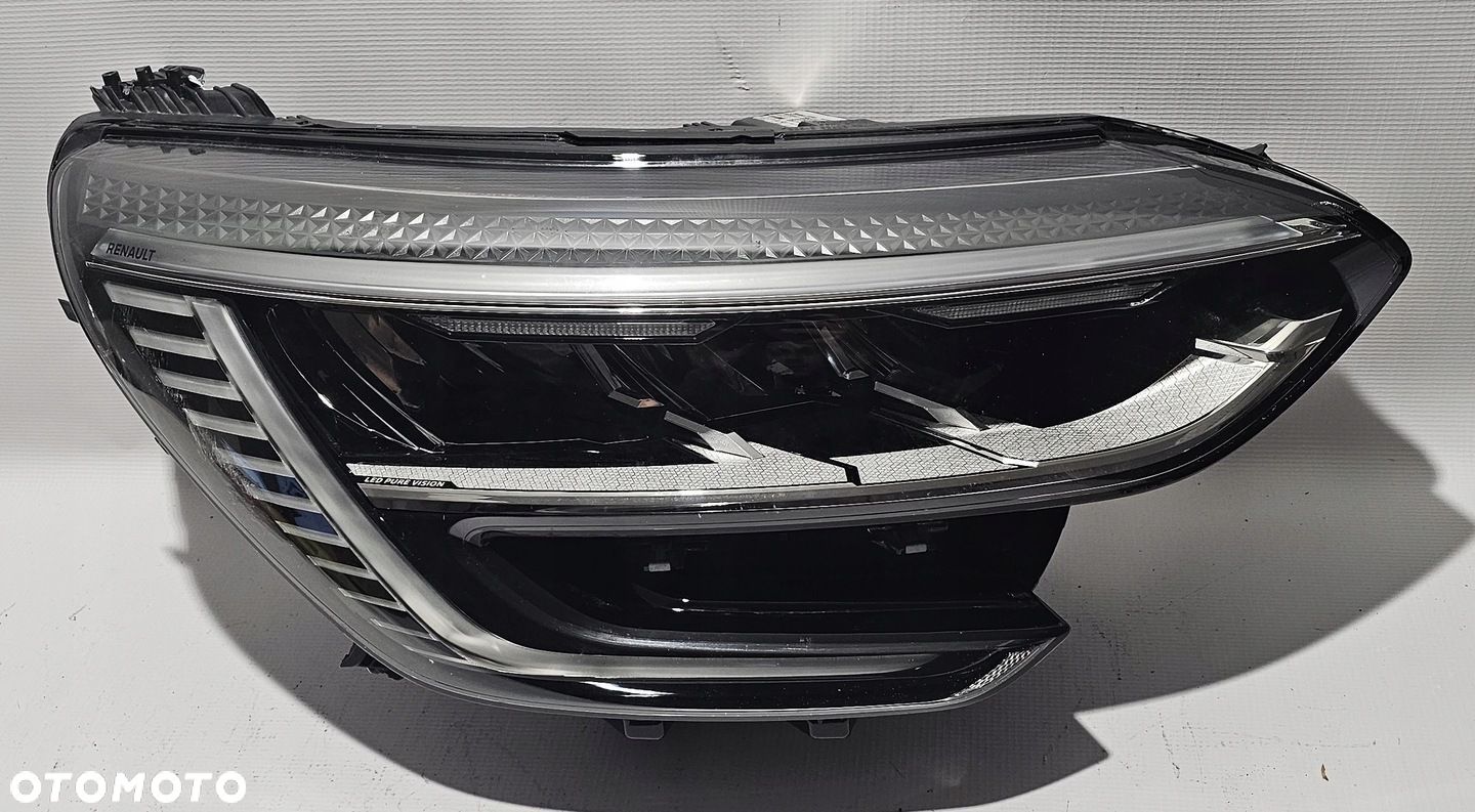 NOWY ORG REFLEKTOR PRAWY LED PURE VISION RENAULT MEGANE IV 4 LIFT 2020- UK - 1