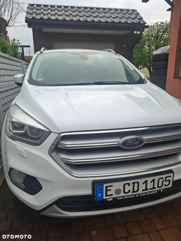 Ford Kuga 2.0 TDCi 2x4 Cool & Connect - 3