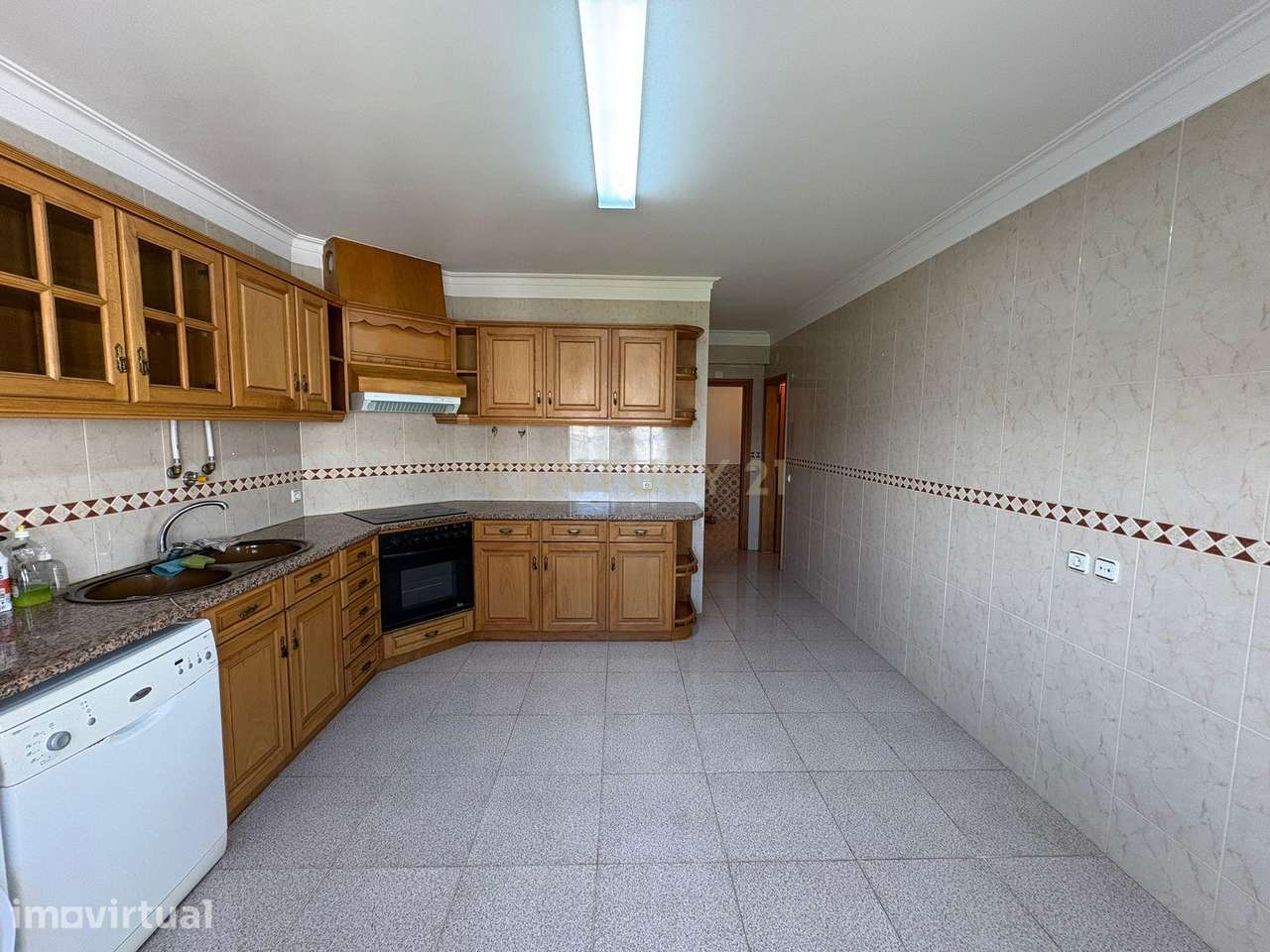 Apartamento T2 com Vista Mar no centro de Santa Cruz - Grande imagem: 3/16