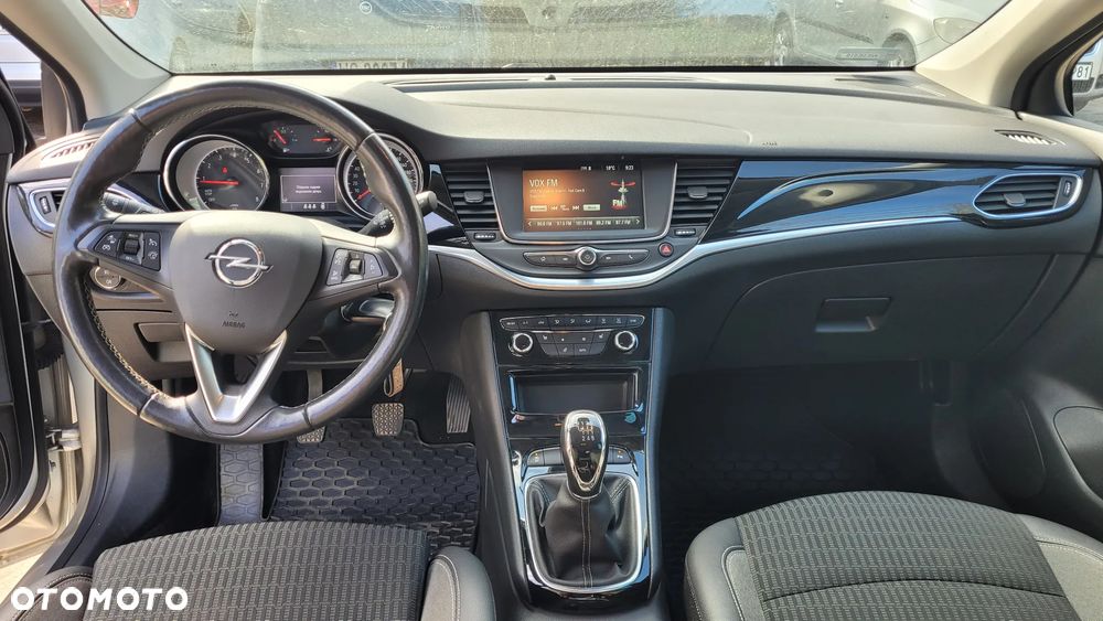 Opel Astra 1.2 T Elegance S&S - 11