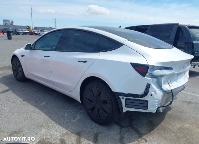 Tesla Model 3 Standard - 6