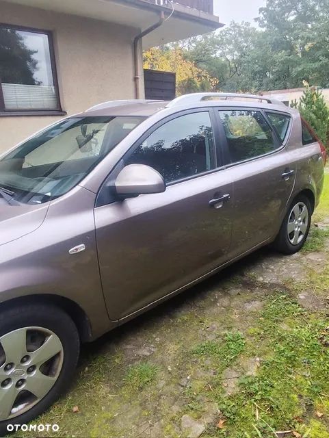 Kia Ceed 1.4 CVVT SW LX - 9