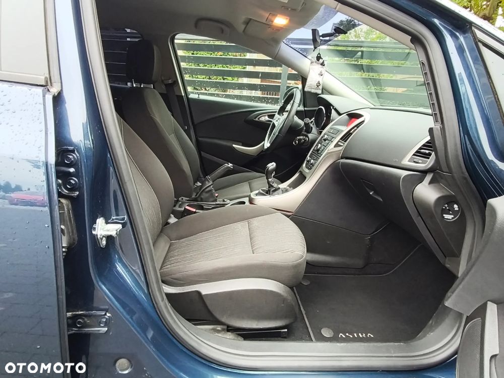 Opel Astra 1.6 Exklusiv - 27