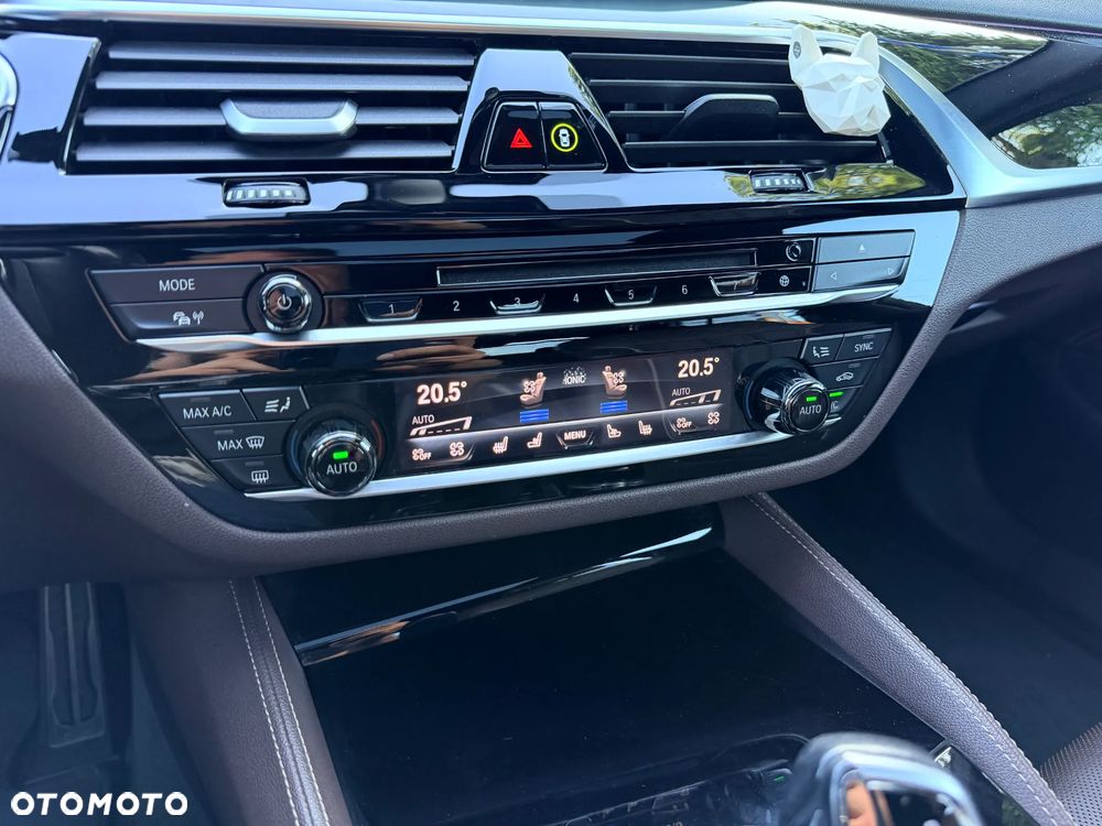 BMW Seria 5 530i xDrive M Sport sport - 34