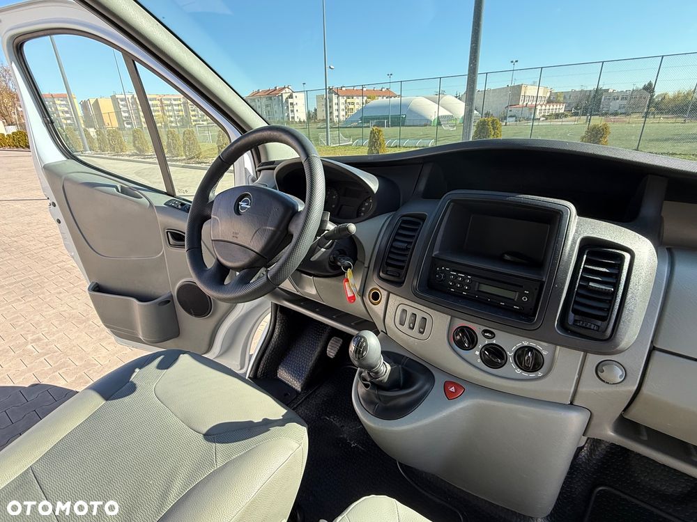 Opel Vivaro - 15