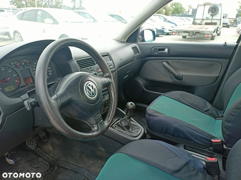 Volkswagen Bora 1.6 - 7