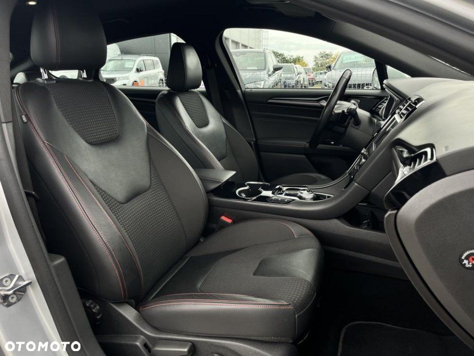 Ford Mondeo - 23