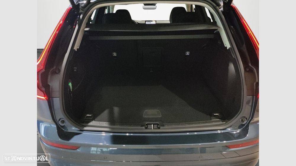 Volvo XC 60 2.0 T6 PHEV Core AWD - 14