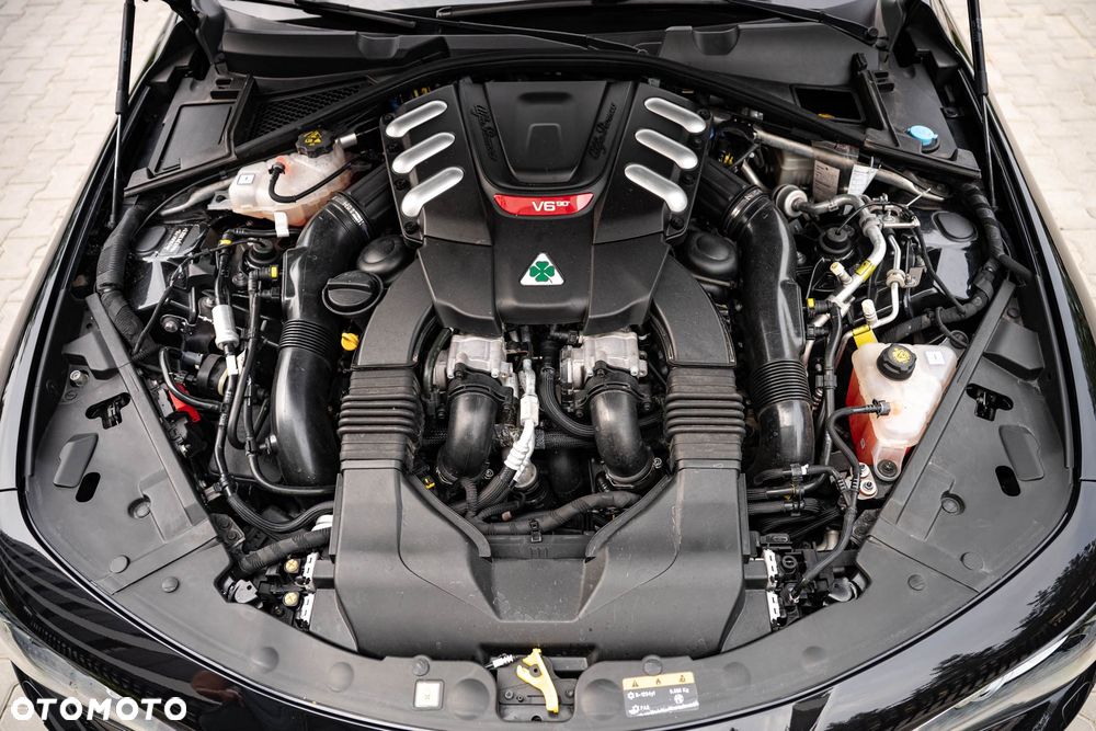 Alfa Romeo Giulia 2.9 Bi Turbo V6 Quadrifoglio - 29