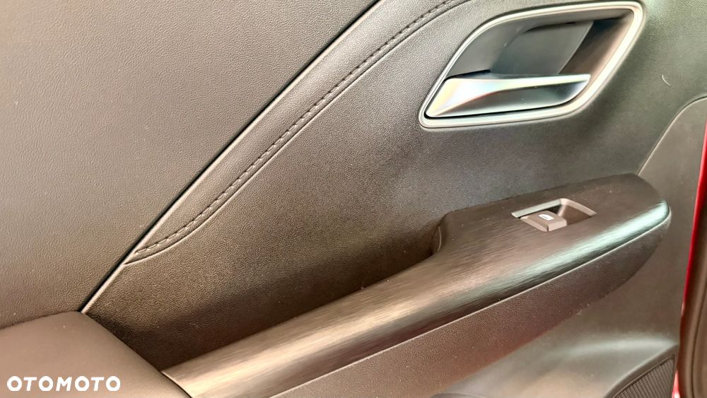 MG ZS Hybrid+ - 18