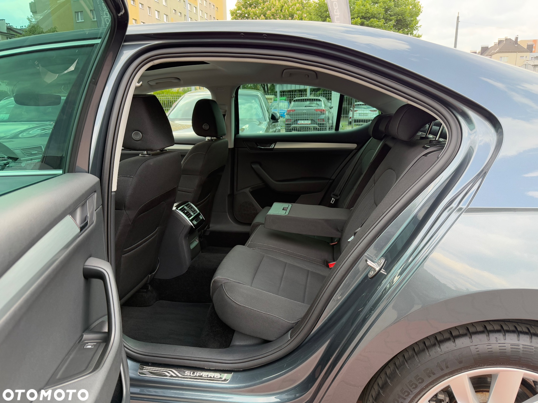 Skoda Superb 1.6 TDI Style DSG - 27