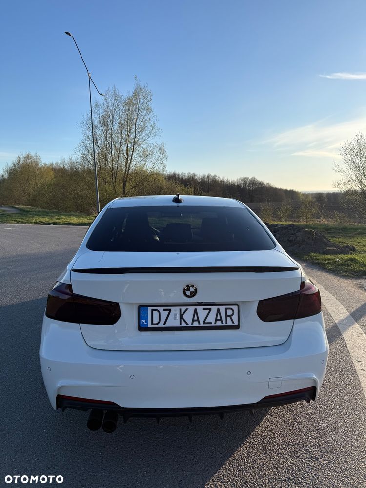 BMW Seria 3 330i GPF xDrive M Sport Shadow sport - 6