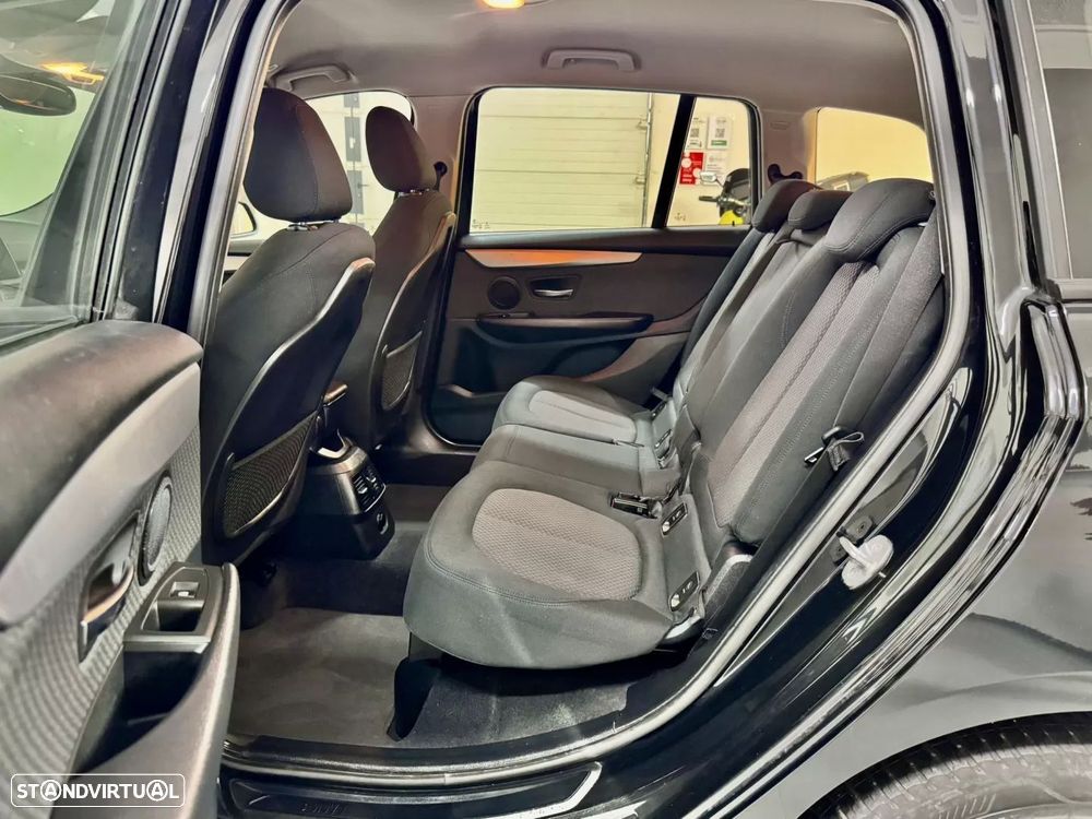 BMW 218 Gran Tourer d Sport Line - 42