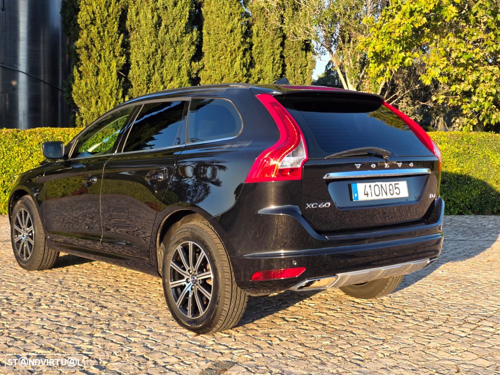 Volvo XC 60 2.0 D4 Momentum - 16