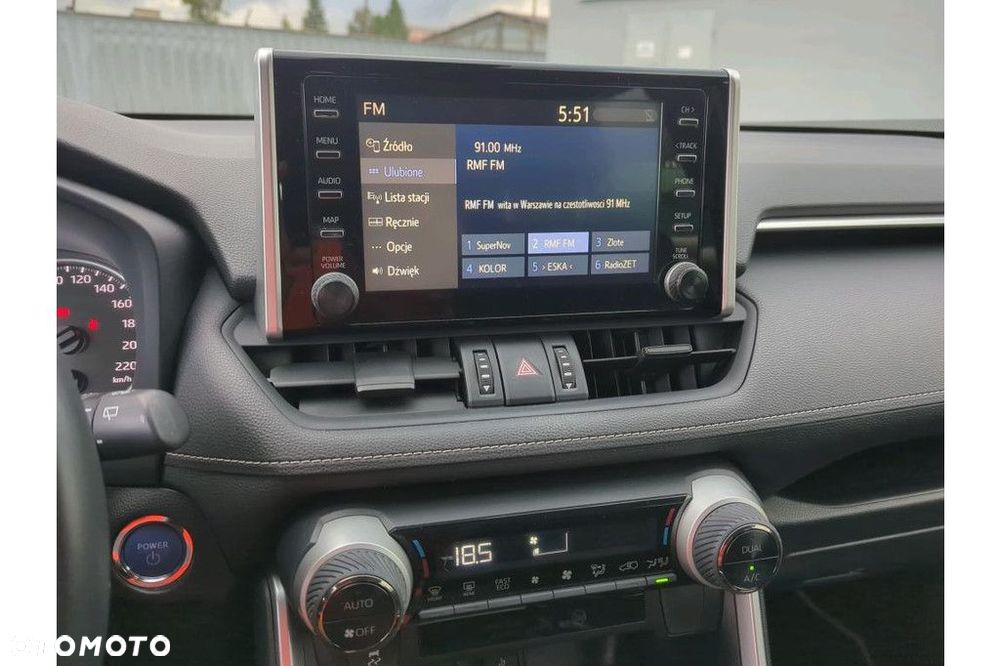 Toyota RAV4 - 8