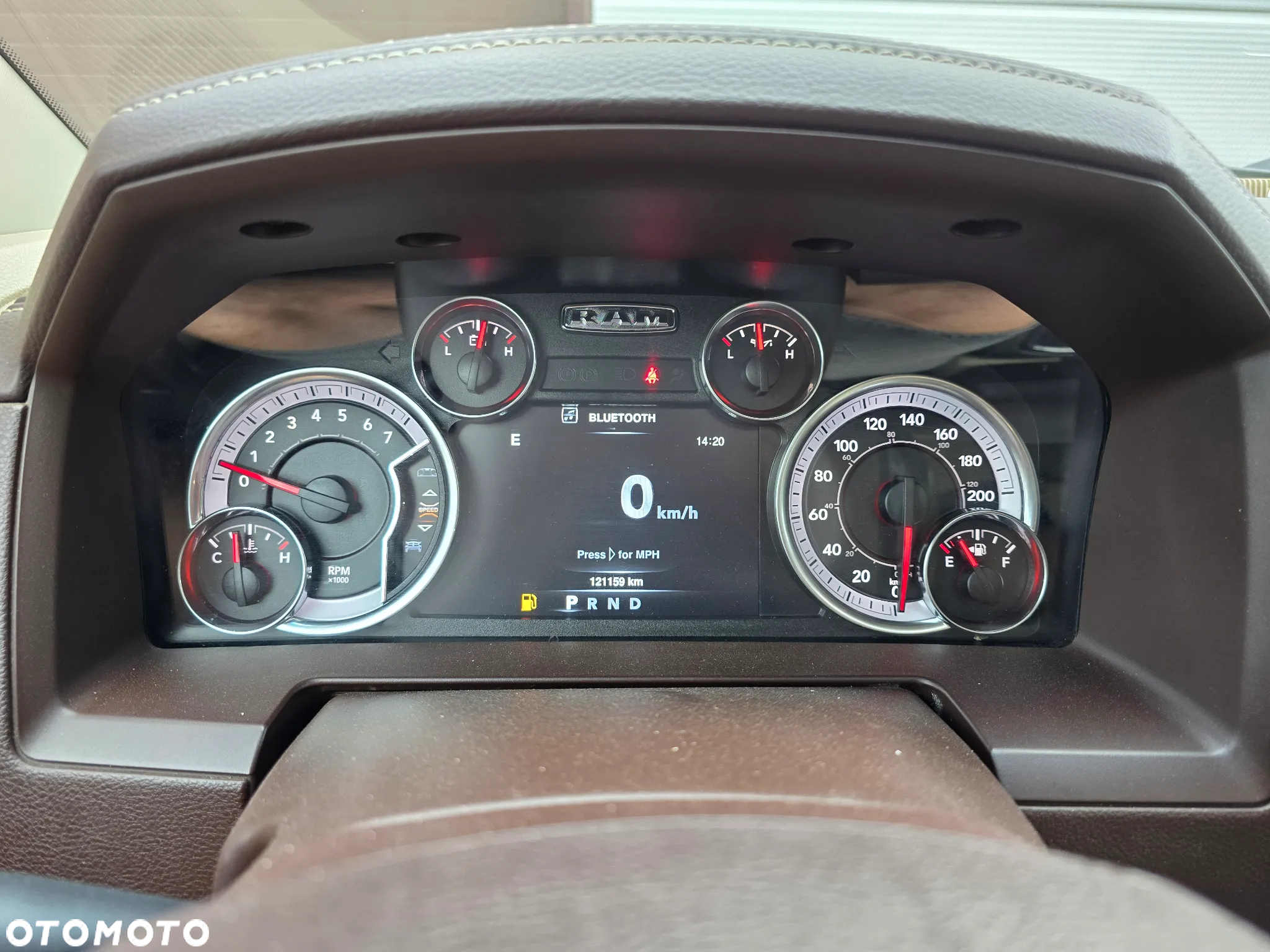 RAM 1500 5.7 Crew Cab Shortbed Laramie Sport Full - 34
