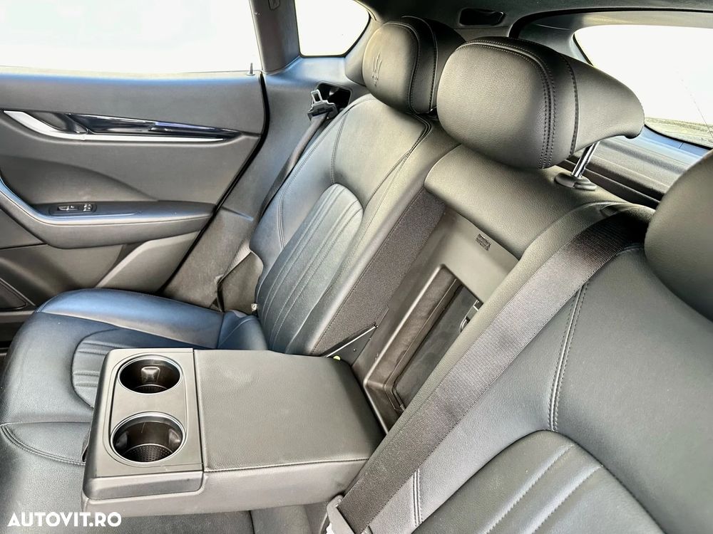 Maserati Levante Q4 - 5