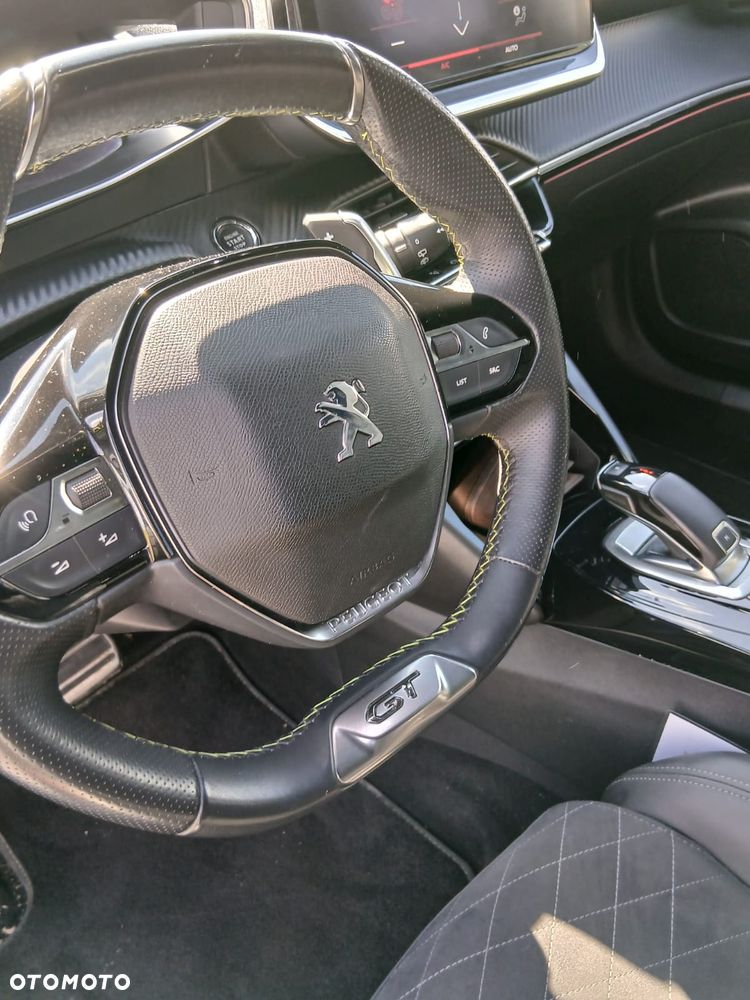 Peugeot 2008 - 15