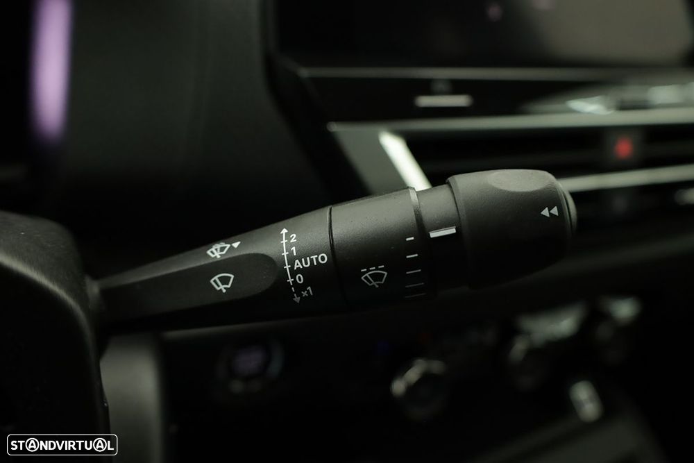 Citroën C4 1.2 PureTech Shine EAT8 - 17