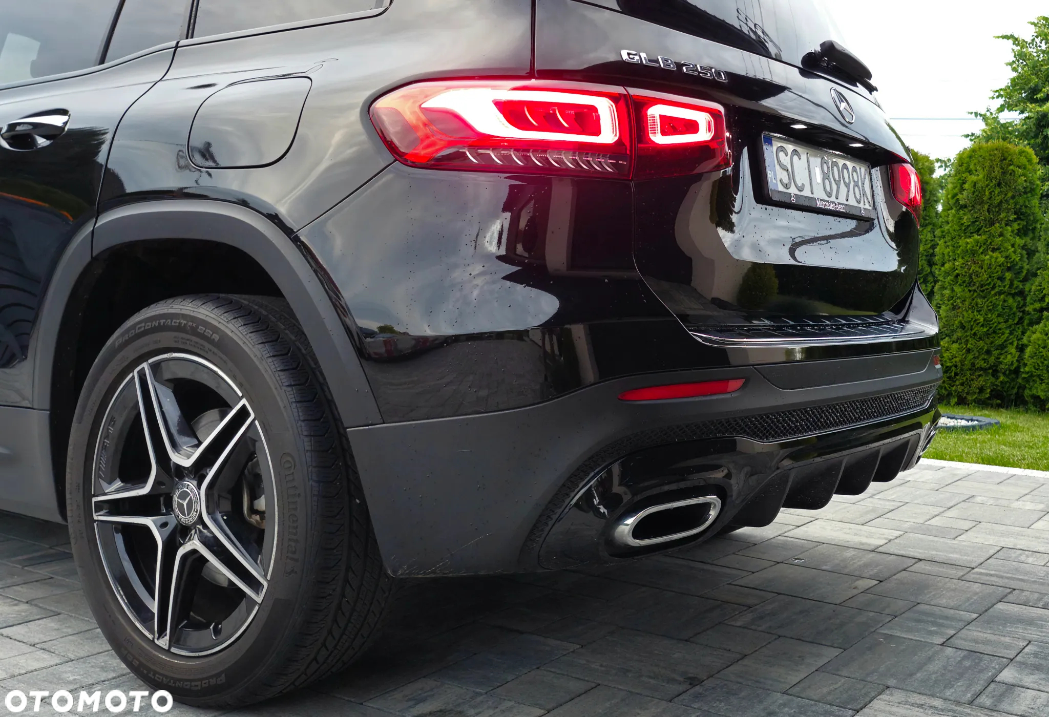 Mercedes-Benz GLB 250 4-Matic AMG Line 8G-DCT - 8