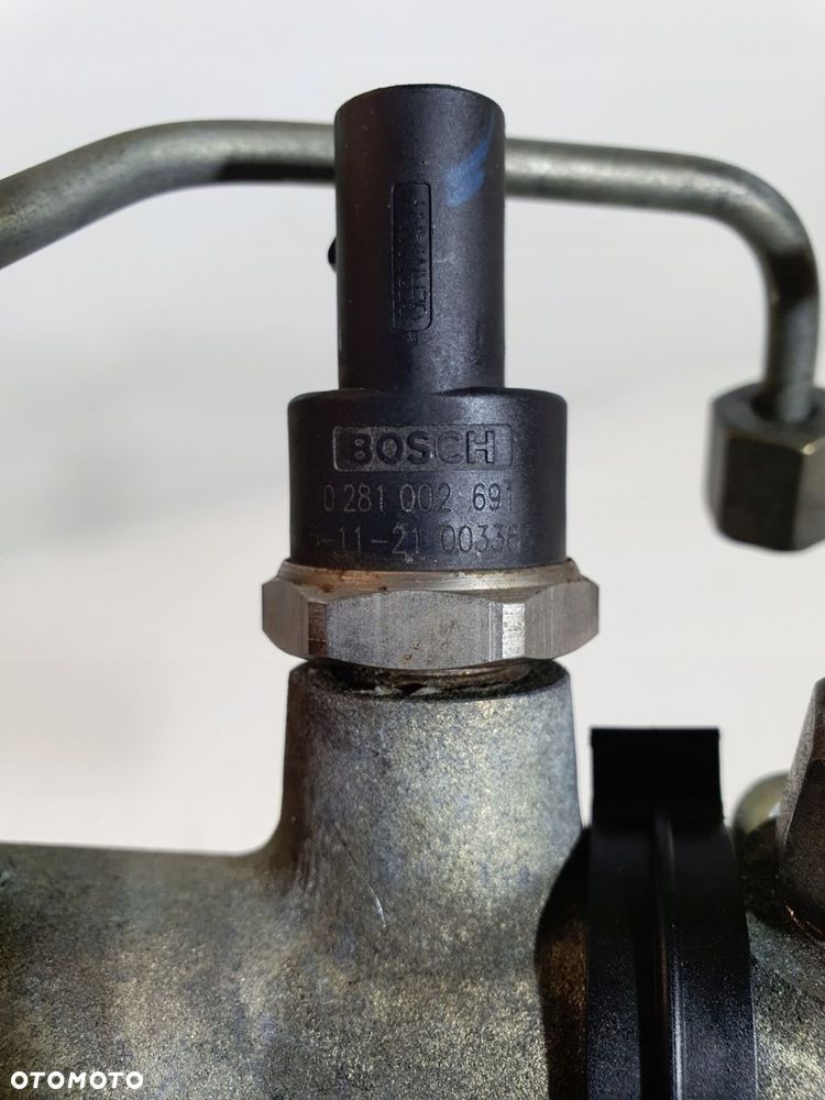 VW AUDI A6 A4 2.7 3.0TDI LISTWA WTRYSKOWACZUJNIK 059130089D - 6