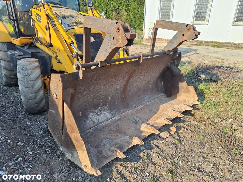 JCB 3Cx 4X4 - 31
