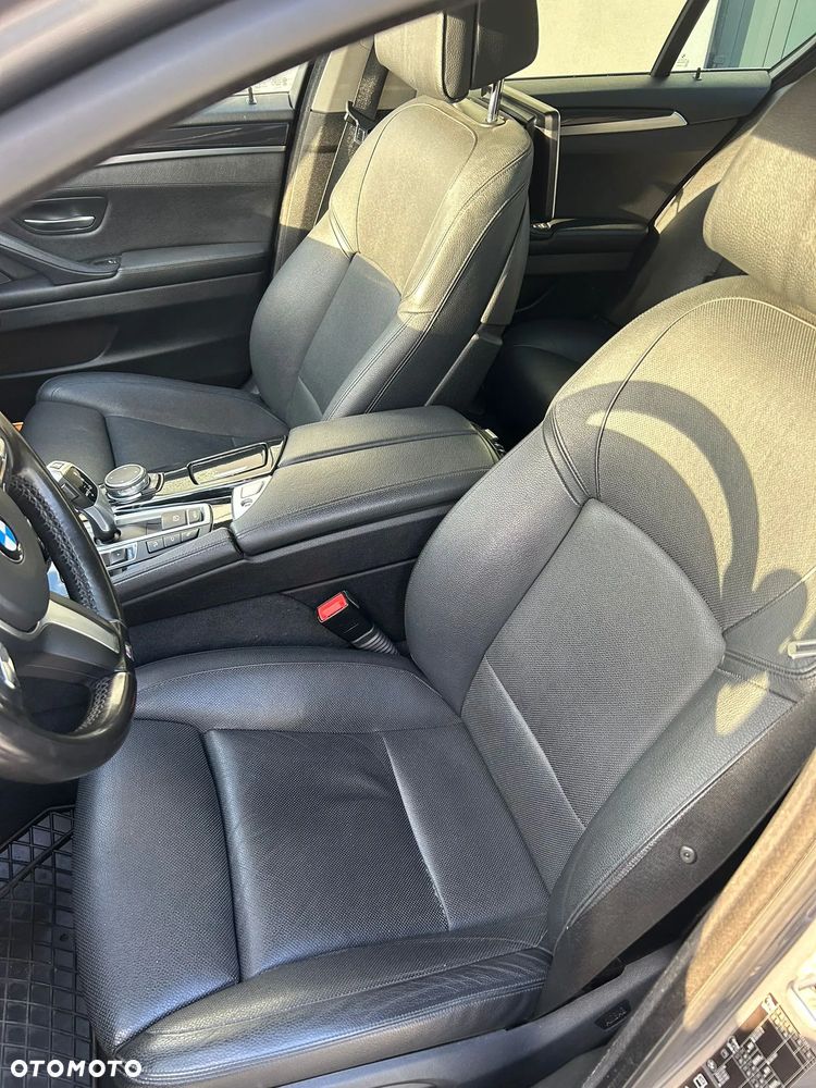 BMW Seria 5 530d xDrive - 10